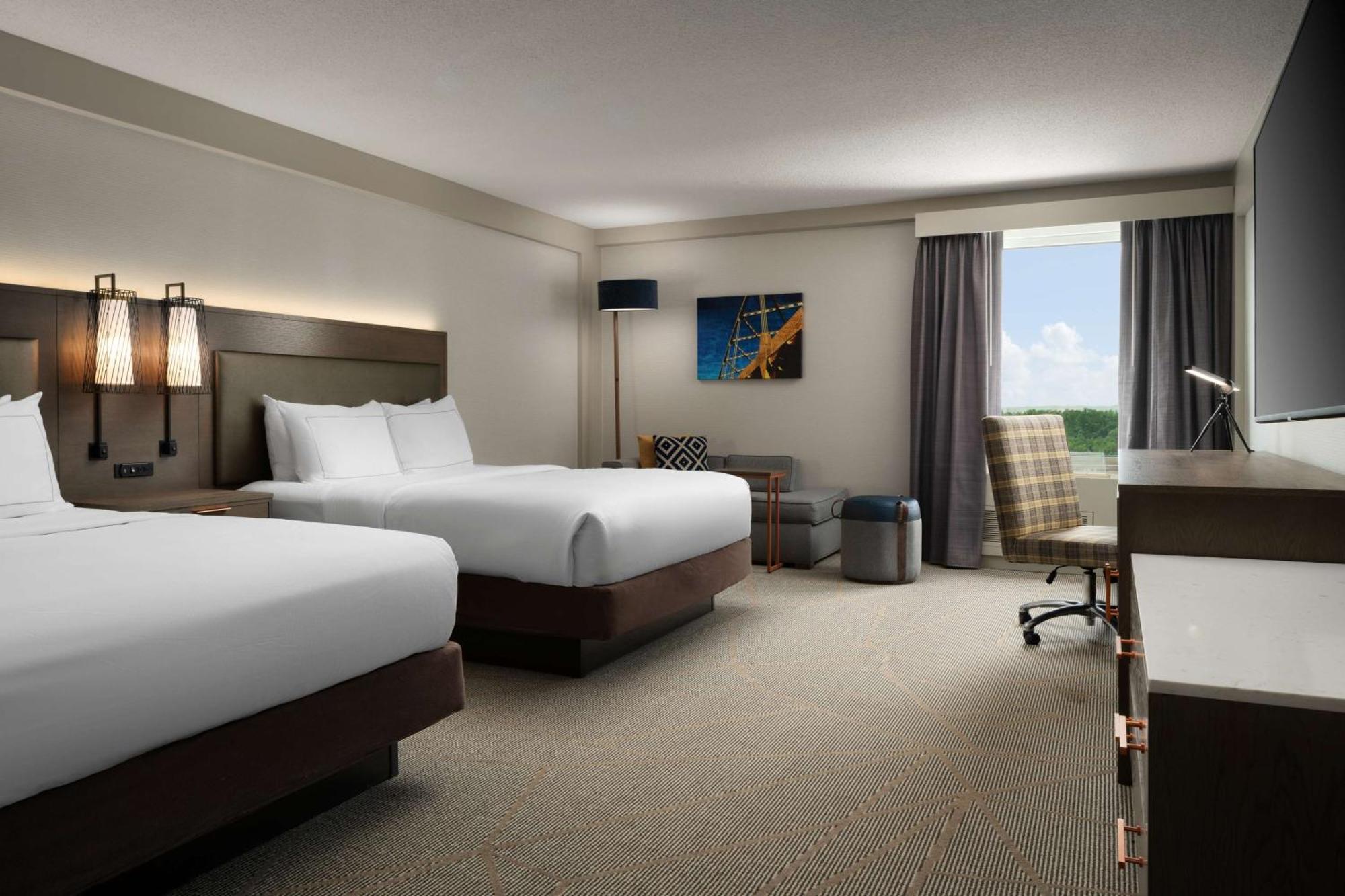 Doubletree By Hilton Pittsburgh Airport Hotel Moon Township Exterior photo